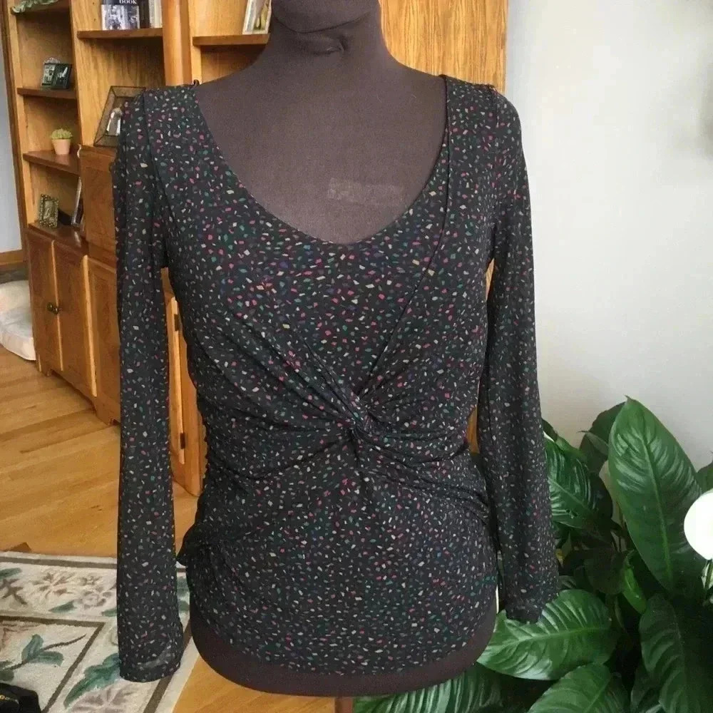 Kenneth Cole top